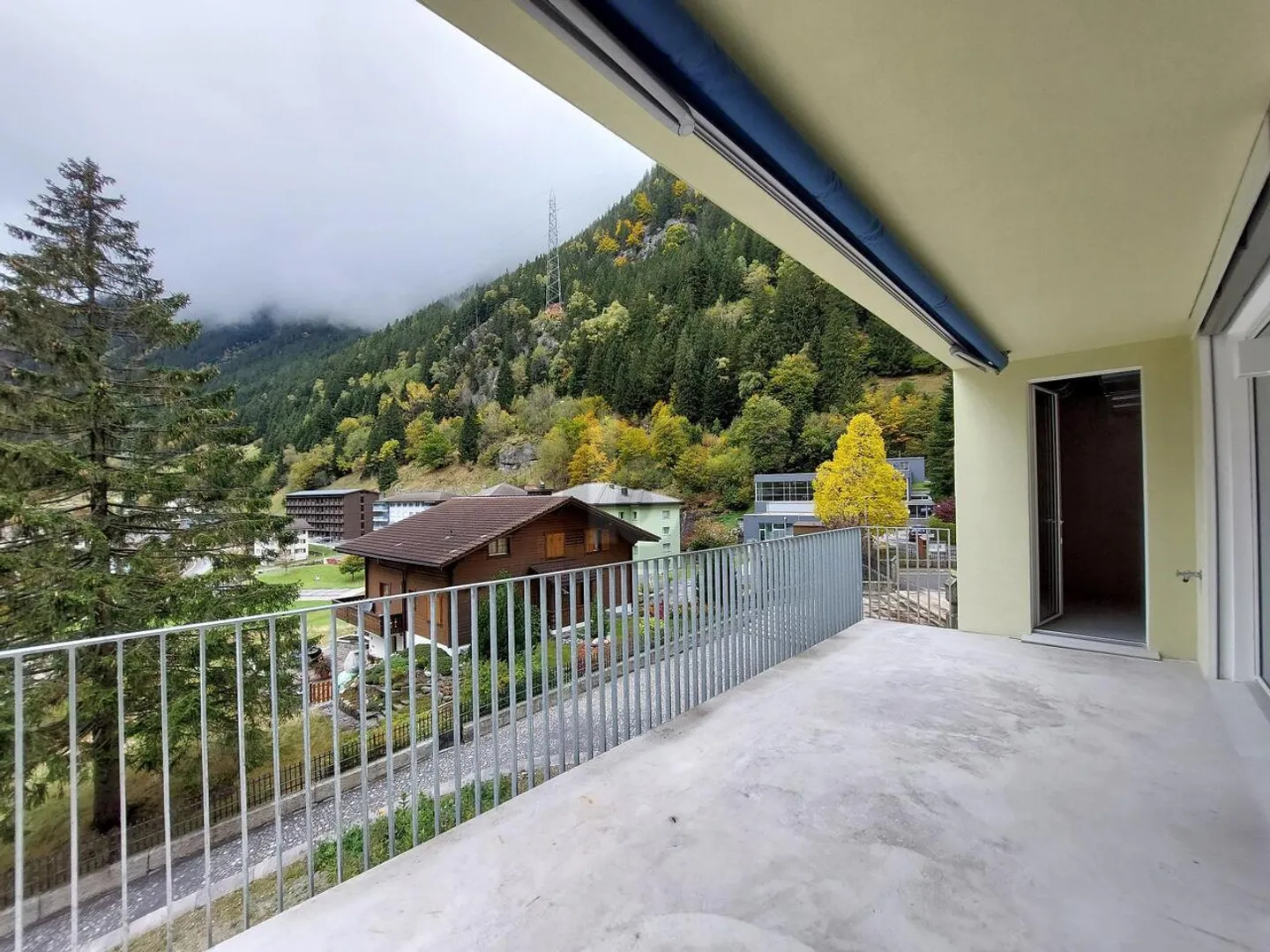 Helles Apartment mit Bergsicht - Foto 1 von 6