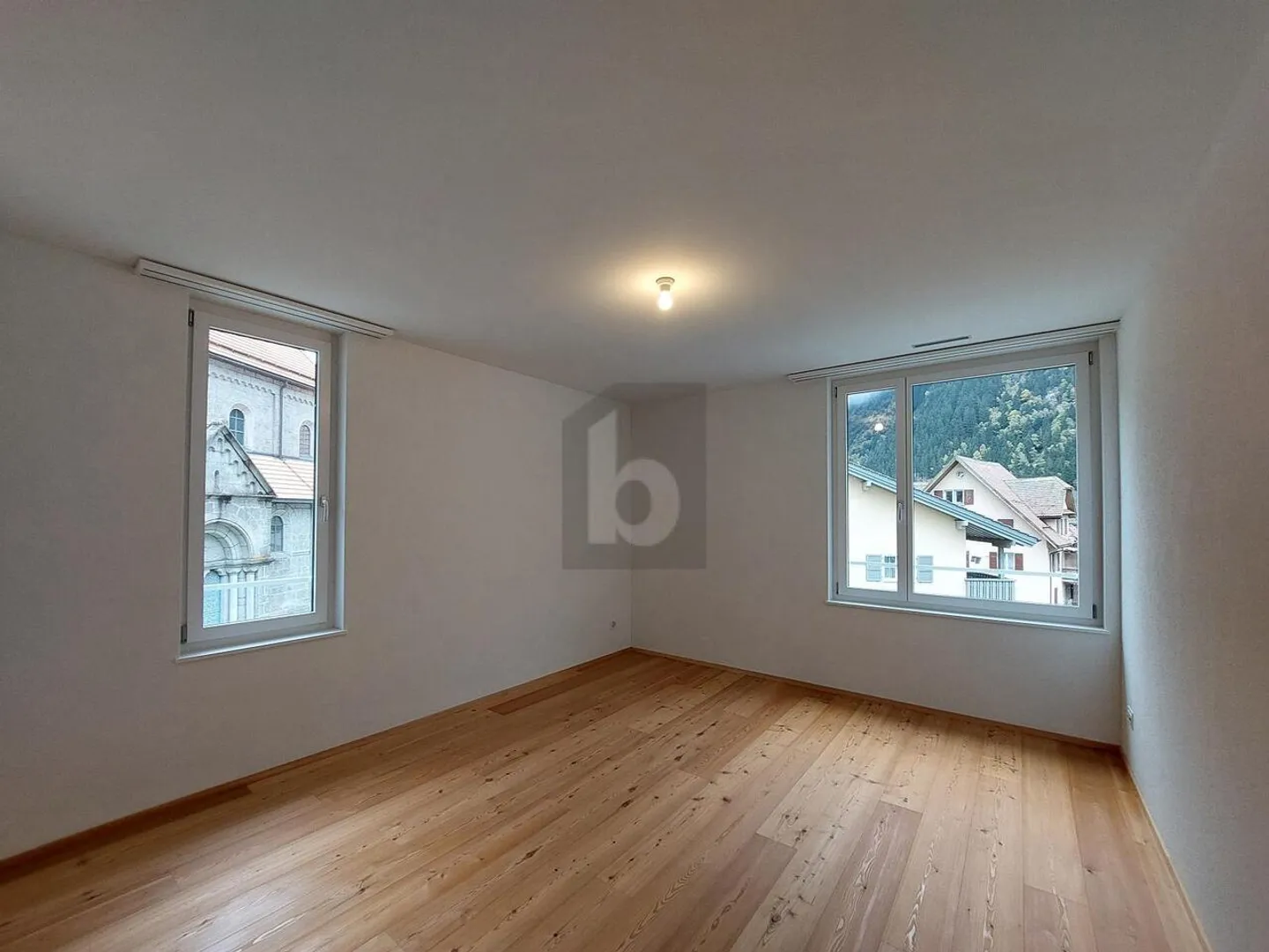 Helles Apartment mit Bergsicht - Foto 4 von 6
