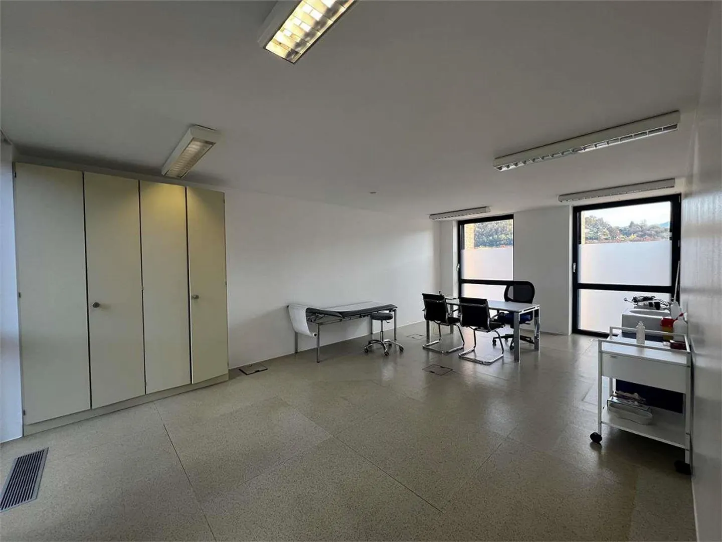 Rif. 2642 - World Trade Center, Agno - ufficio/studio medico in affitt - Foto 4 di 8