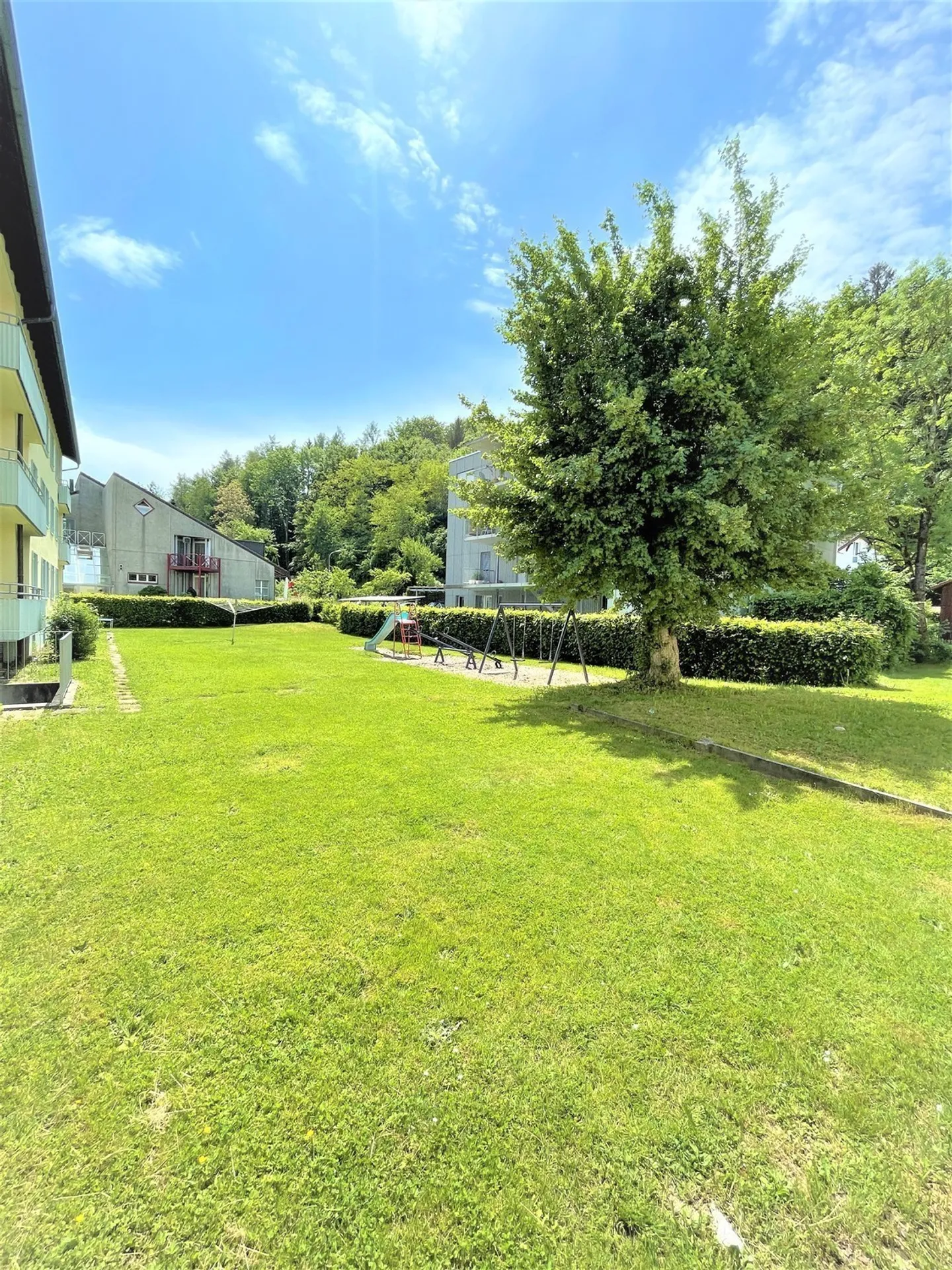 Appartement 4 pièces confortable dans un environnement adapté aux enfants - Photo 2 sur 9
