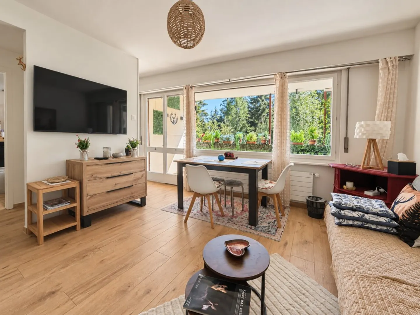Charming Studio in Crans - Photo 1 of 7