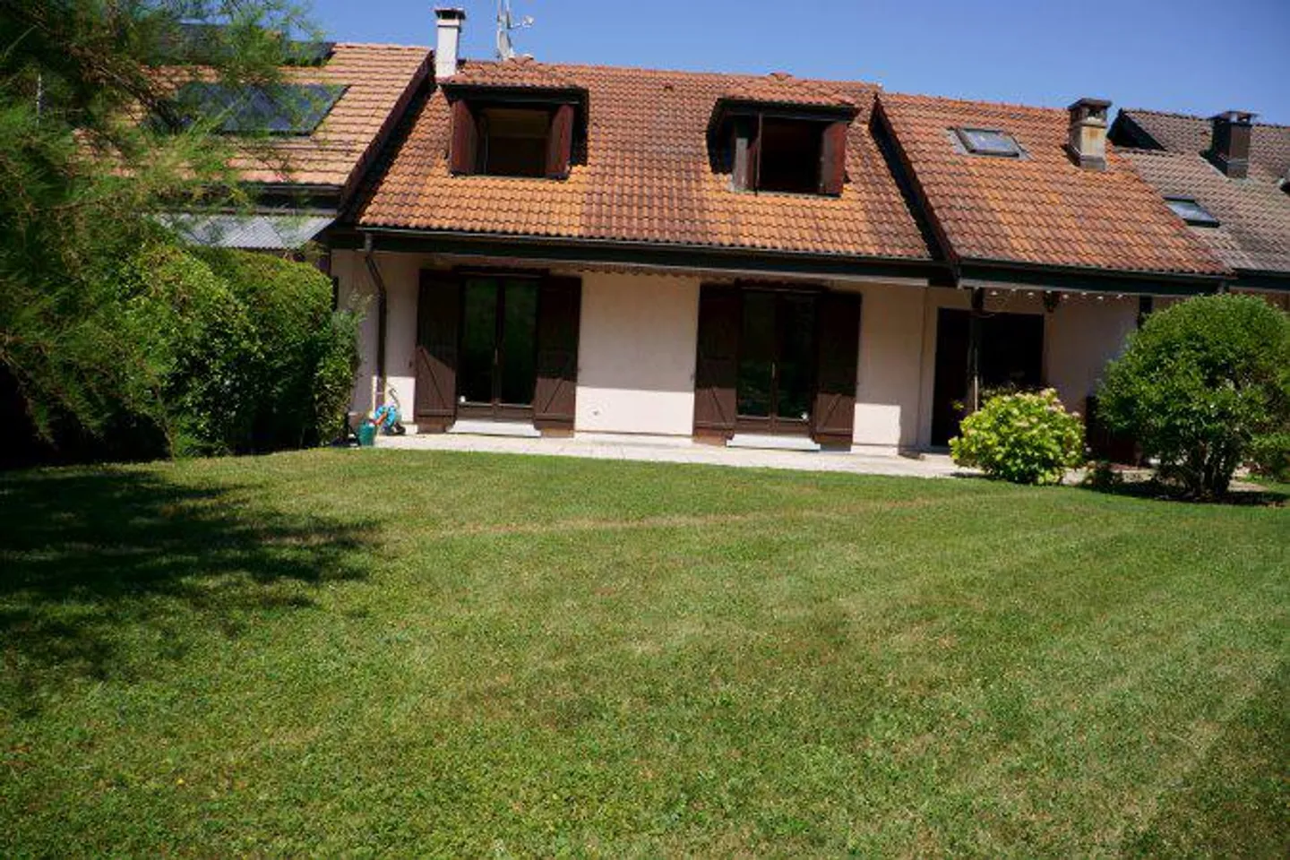 Villa Incantevole con Giardino - Foto 2 di 11