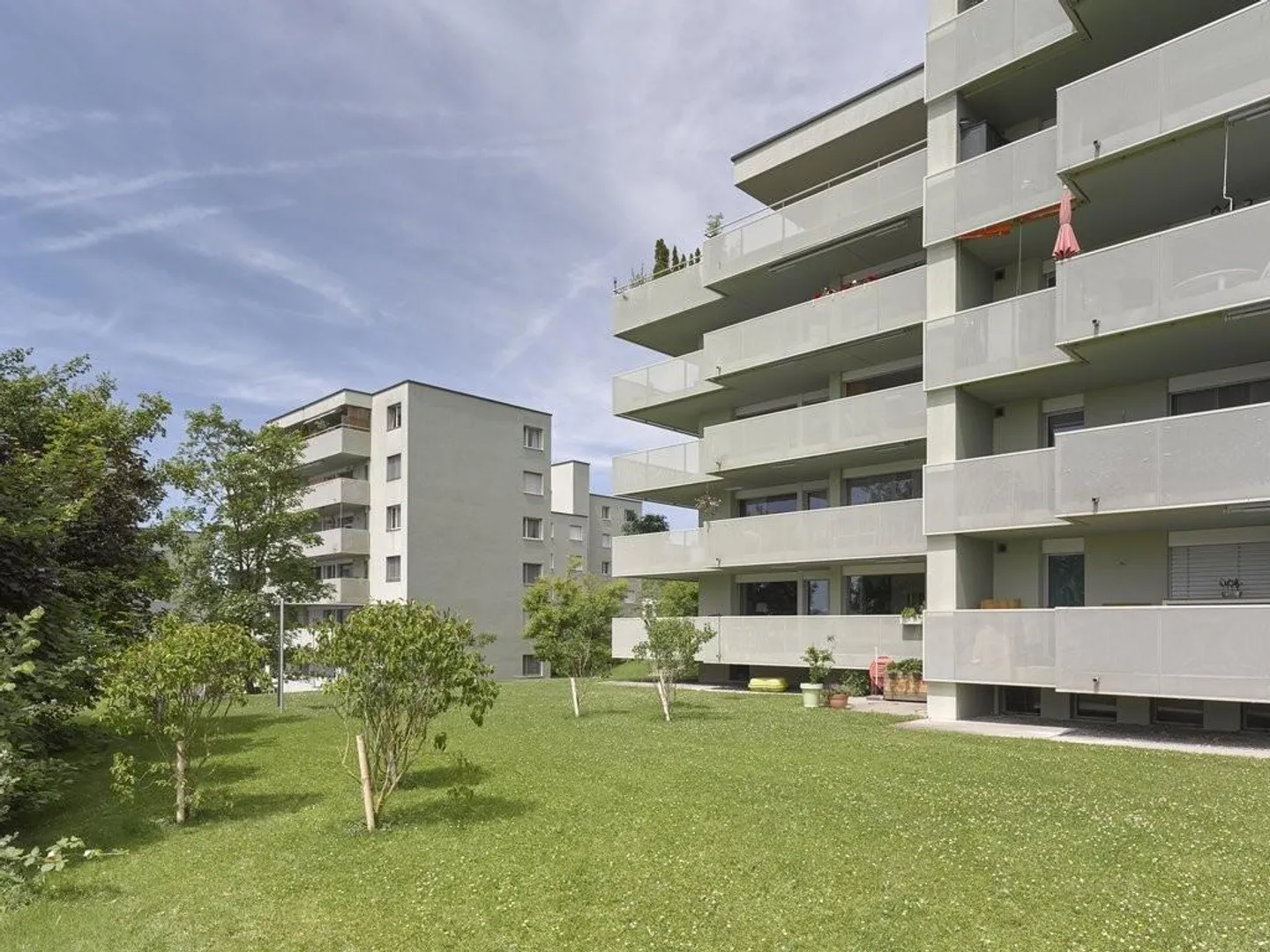 LOUER SANS CAUTION - Beaucoup de confort de vie dans un environnement familial - Photo 1 sur 7