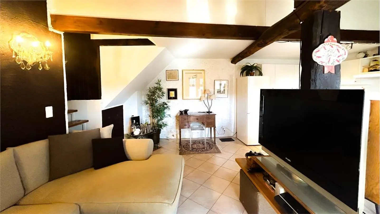MAISON CARACTÉRISTIQUE AVEC PISCINE ET JARDIN - Photo 11 sur 13