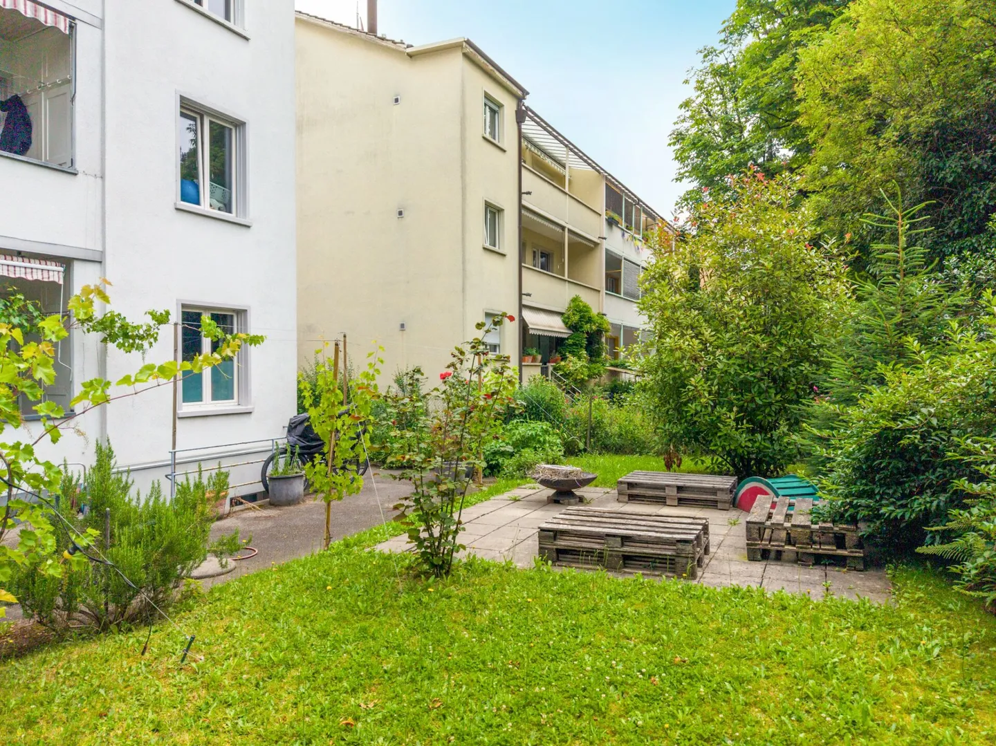 Multi-family house in a quiet location on the Basel Bruderholz - Photo 12 of 13