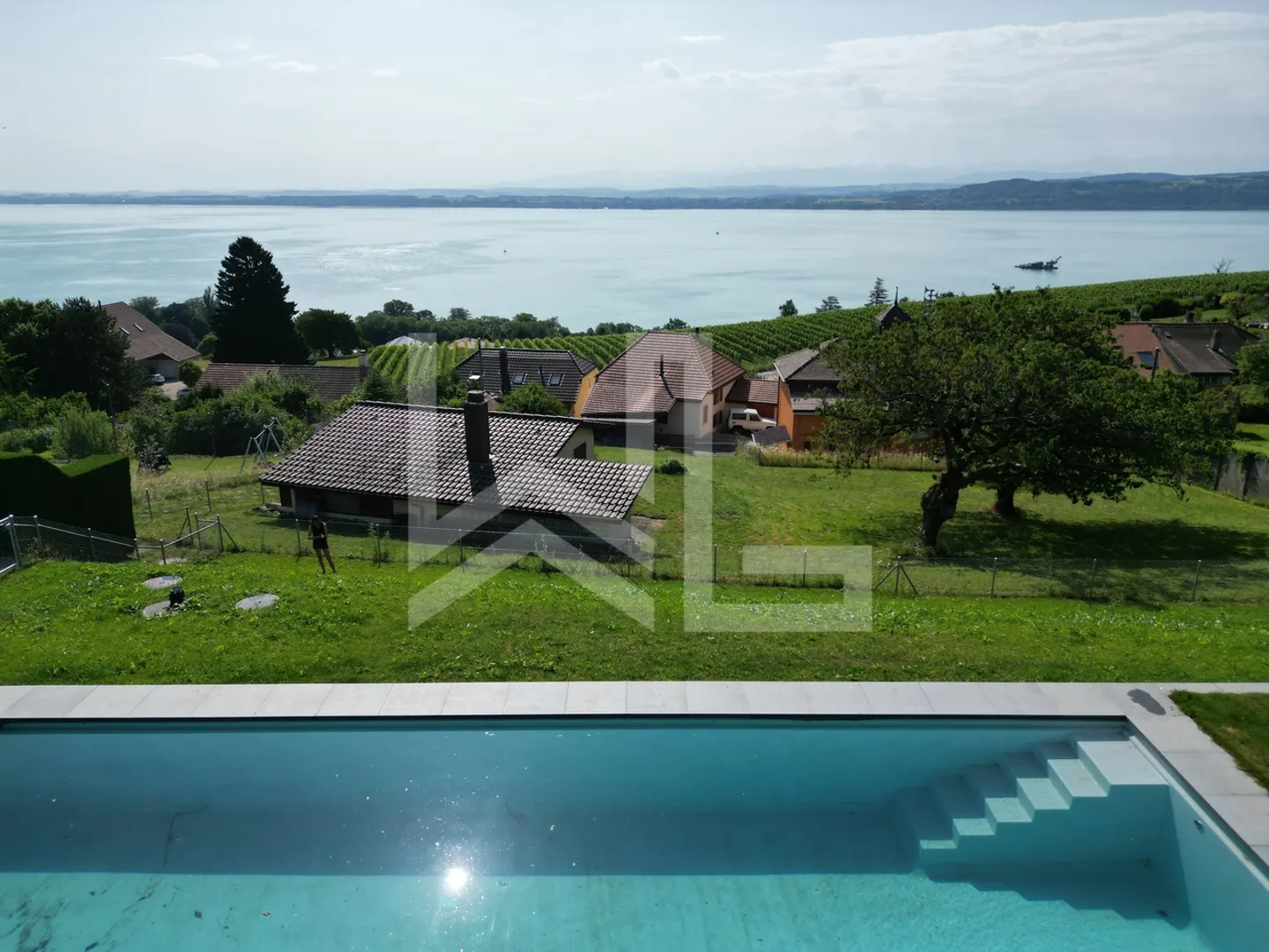 Schönes Anwesen mit außergewöhnlichem Blick auf den See und die Alpen - Foto 3 von 15