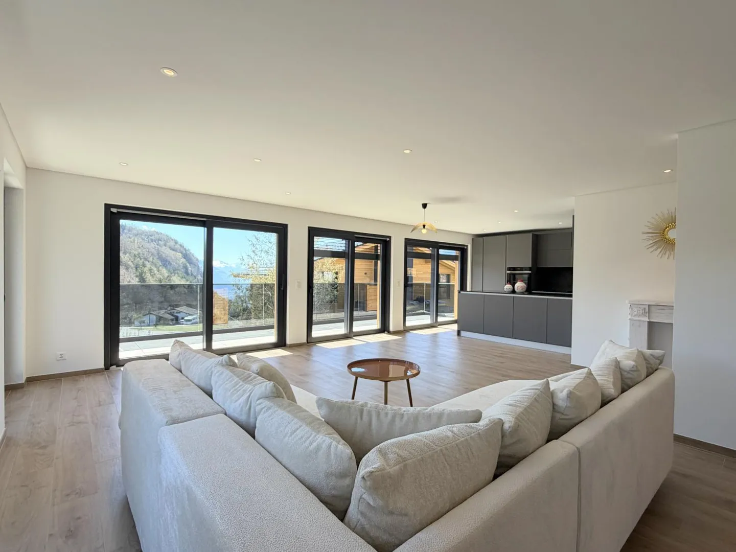 Chalet Moderne avec Vue Panoramique - Photo 1 sur 13