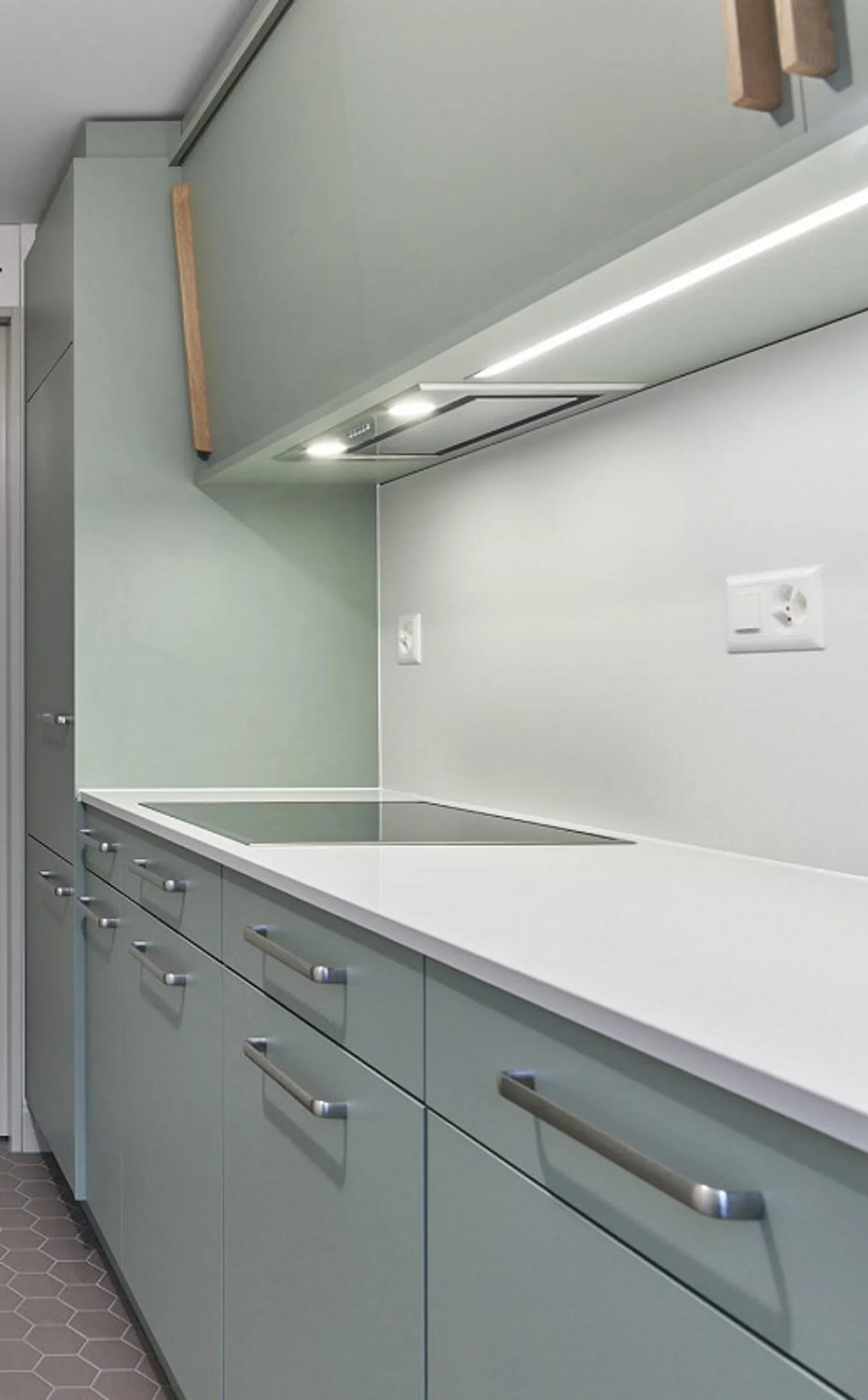 Noble Jewel - new penthouse apartment, with garden on request - Photo 2 of 13