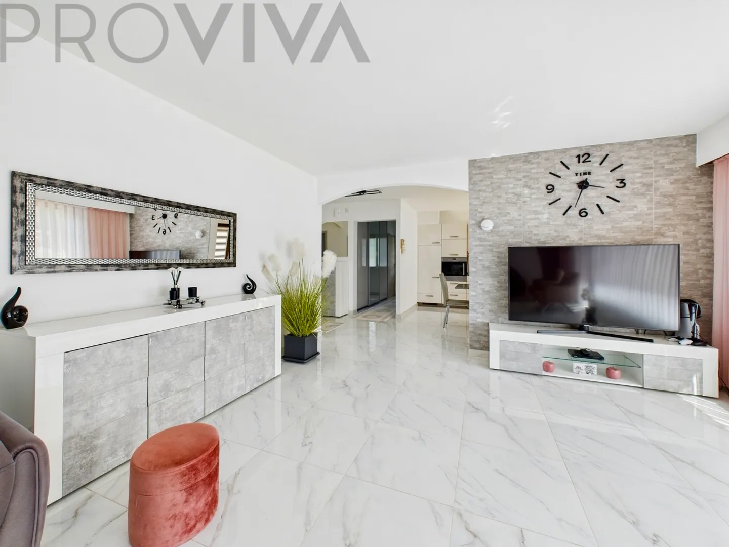 Family idyll - completely renovated house with two apartments - Photo 3 of 8