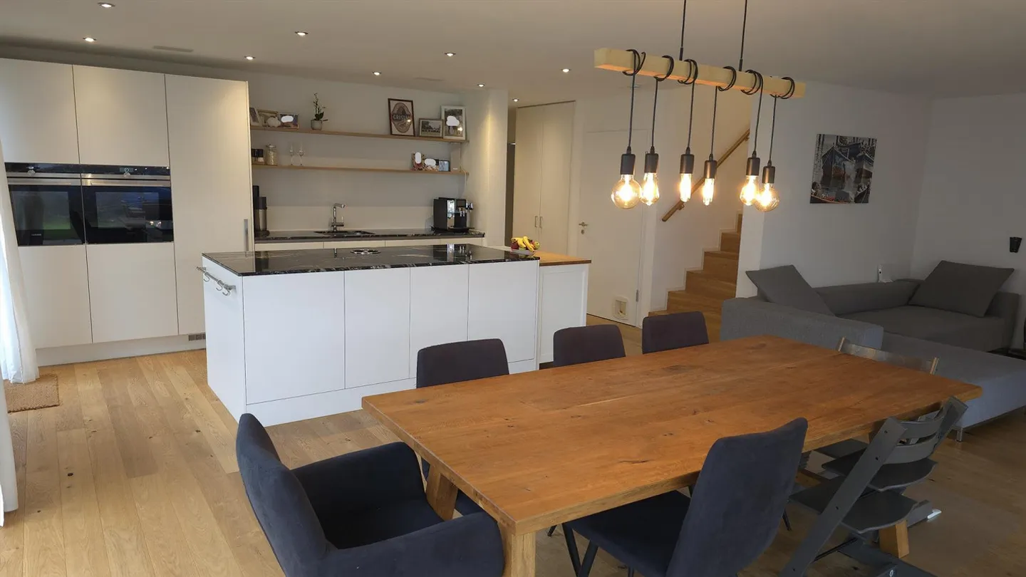 Casa bifamiliare di 6,5 stanze - Foto 1 di 16