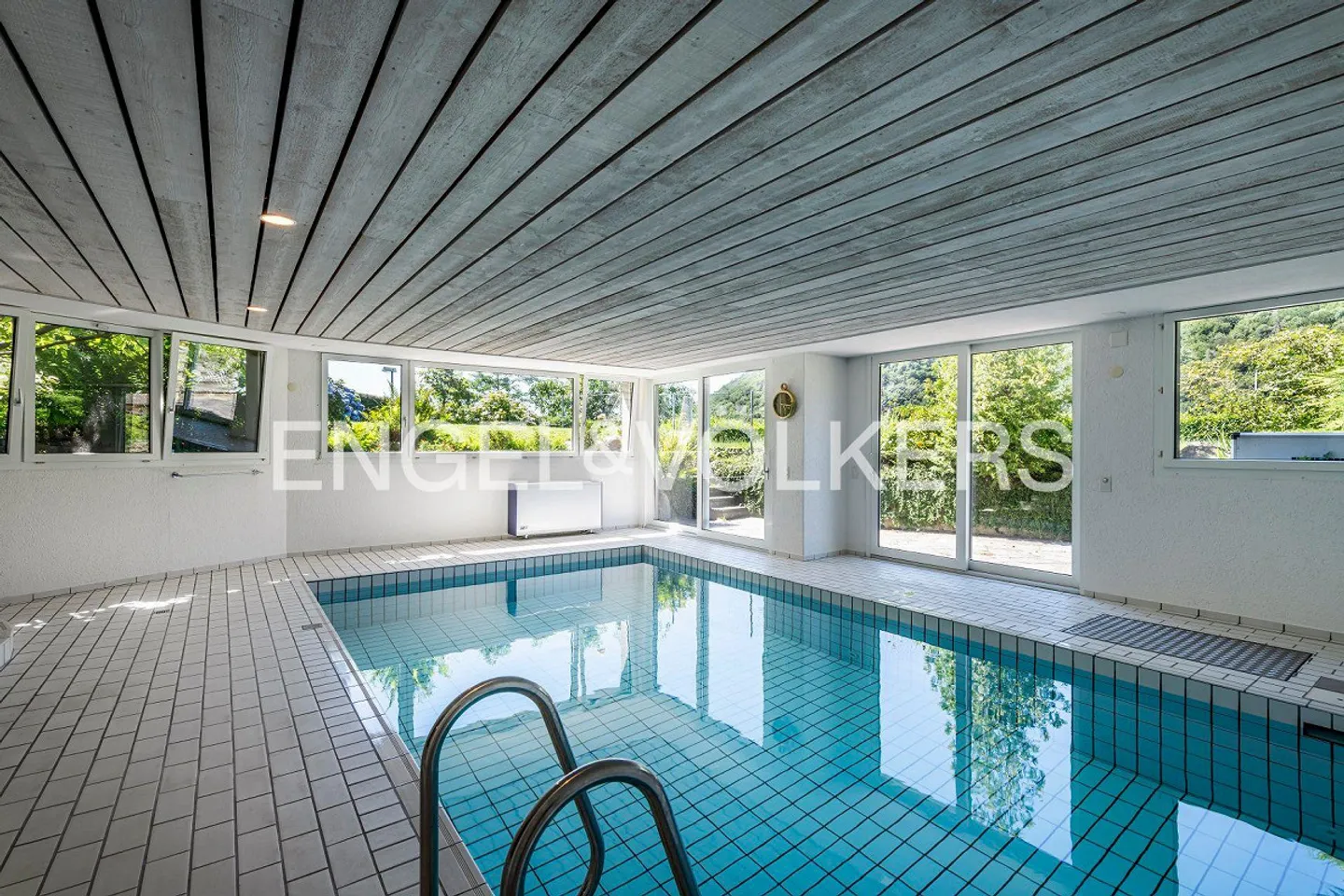 Classic Elegance in the Green - Photo 11 of 13