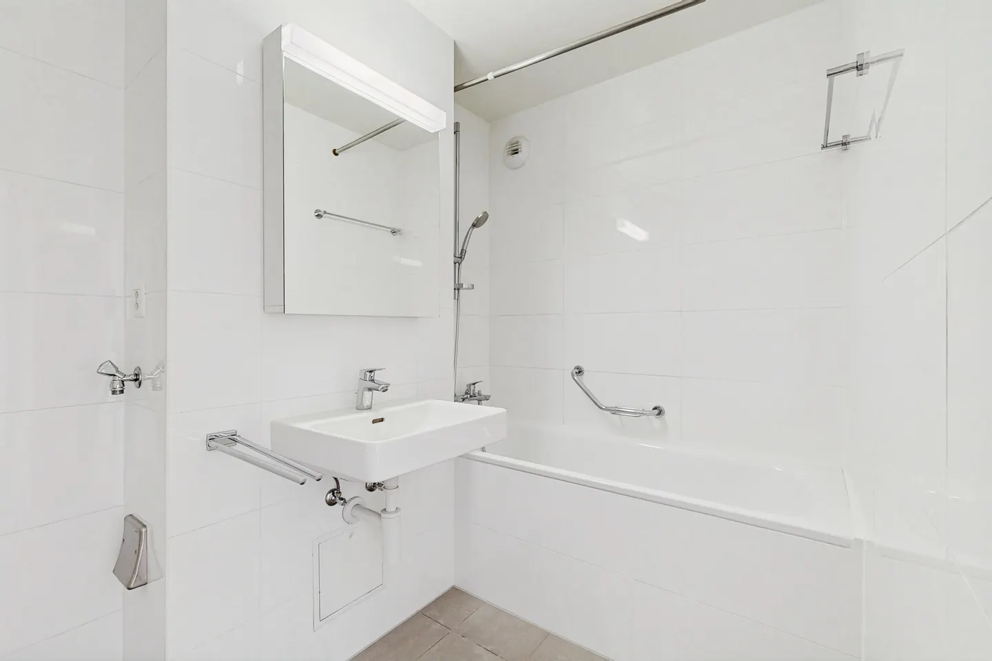 Appartement Lumineux au Calme - Photo 2 sur 2