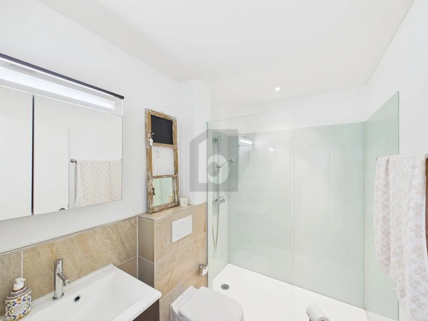 Appartement moderne avec vue verte - Photo 5 sur 6