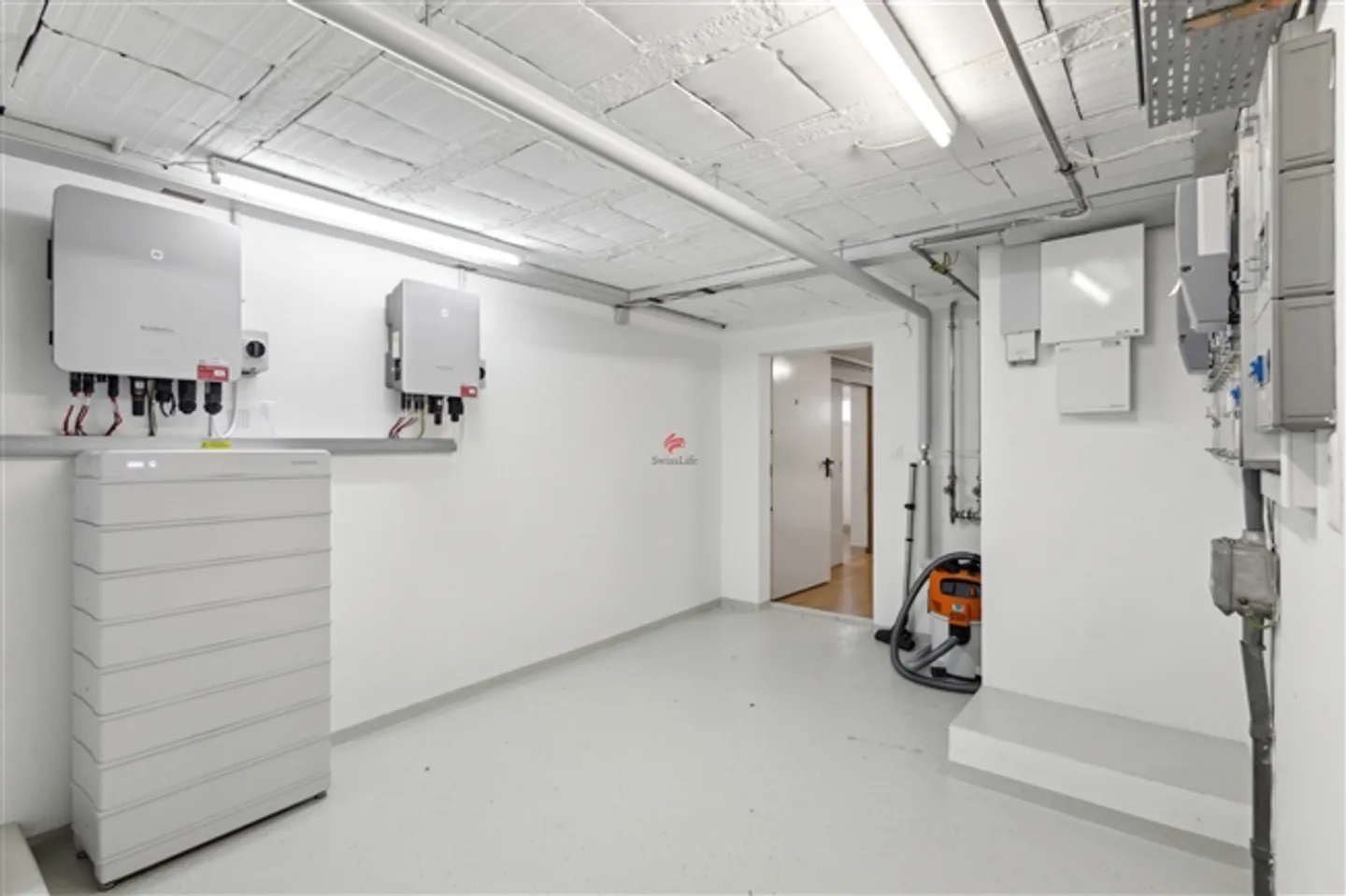 «Geschäftsgebäude» - Foto 11 von 13