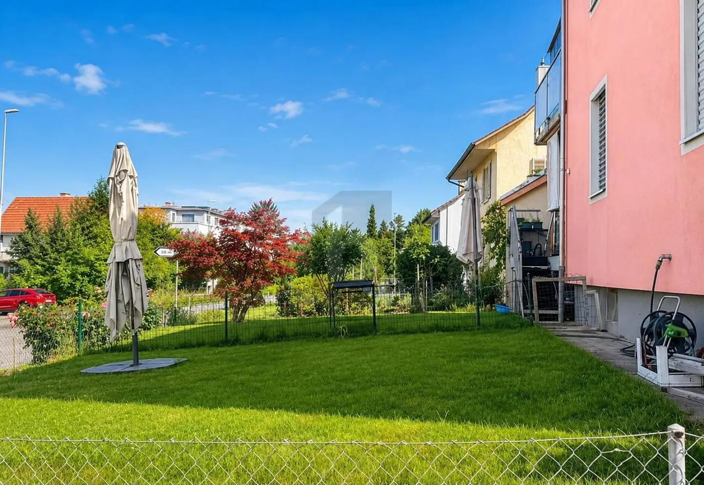 Geräumige Wohnung mit Garten - Foto 2 von 5
