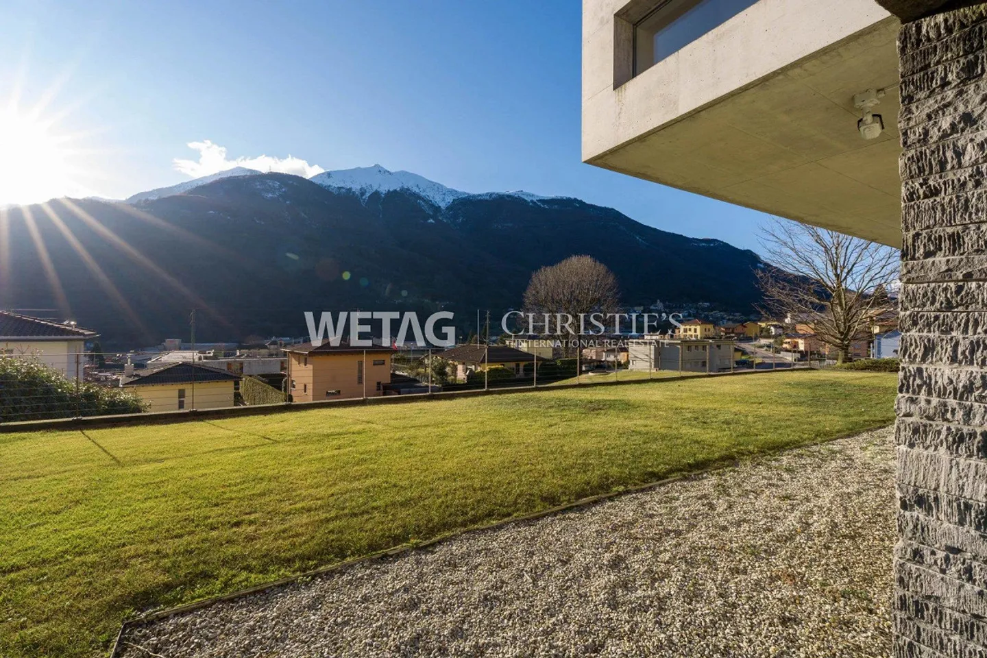 Modern villa with spacious terraces & garden for sale in Bironico - Photo 12 of 13