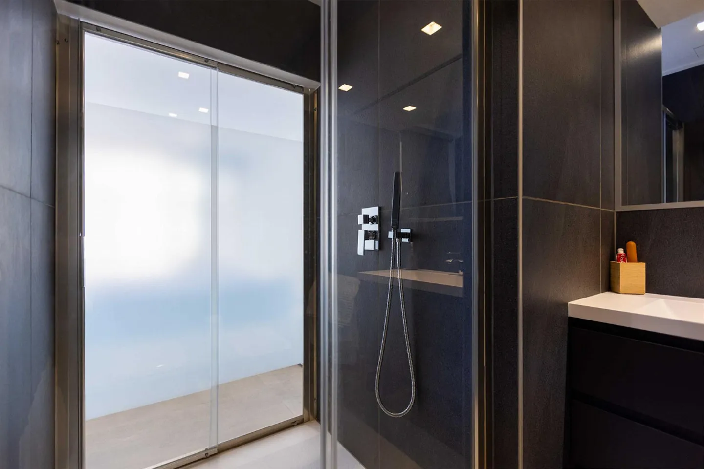 Appartamento elegante di 1,5 stanze come nuovo a Lugano Pregassona - Foto 9 di 10