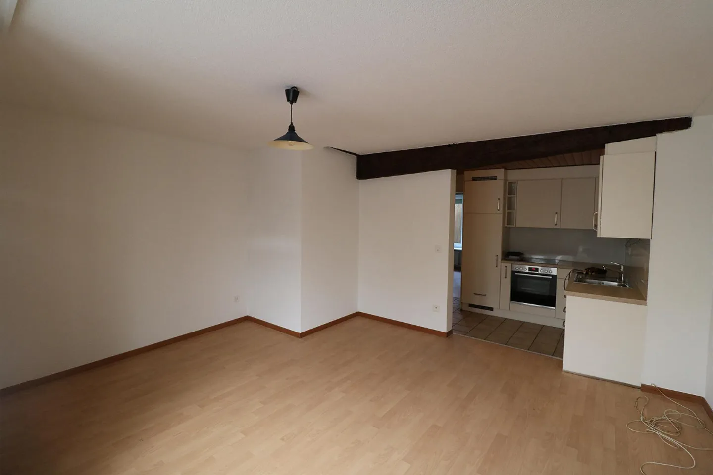 Appartement de 2,5 pièces situé au centre près du Rhin - Photo 4 sur 9