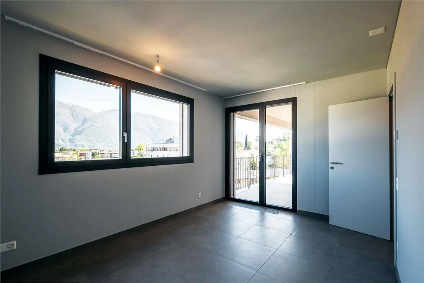 Appartement moderne de 3,5 pièces dans la Residenza Solaia - Photo 7 sur 13