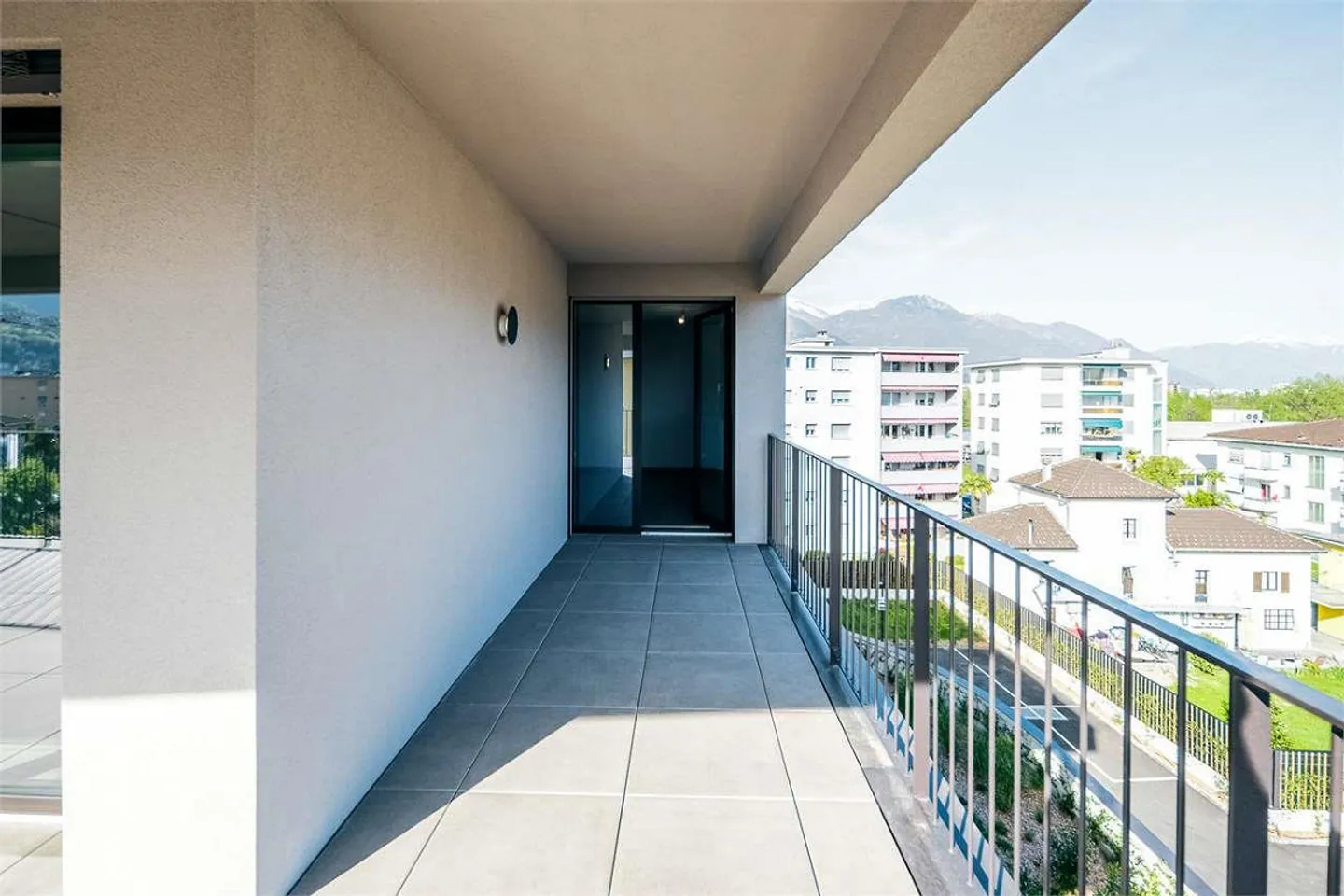 Appartement moderne de 3,5 pièces dans la Residenza Solaia - Photo 9 sur 13