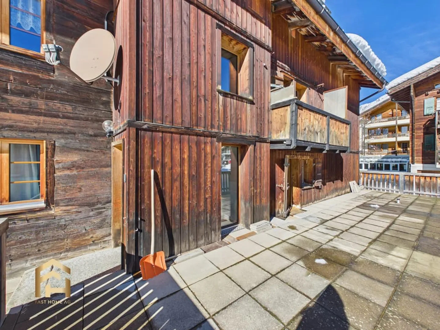 Appartamento 3.5 stanze appena ristrutturato a Oberwald con accesso diretto alle piste - Foto 11 di 13