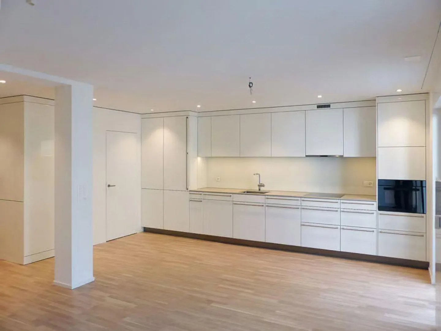 Condominium de 3,5 pièces comme neuf dans un emplacement idéal directement sur le Rhin - Photo 7 sur 8