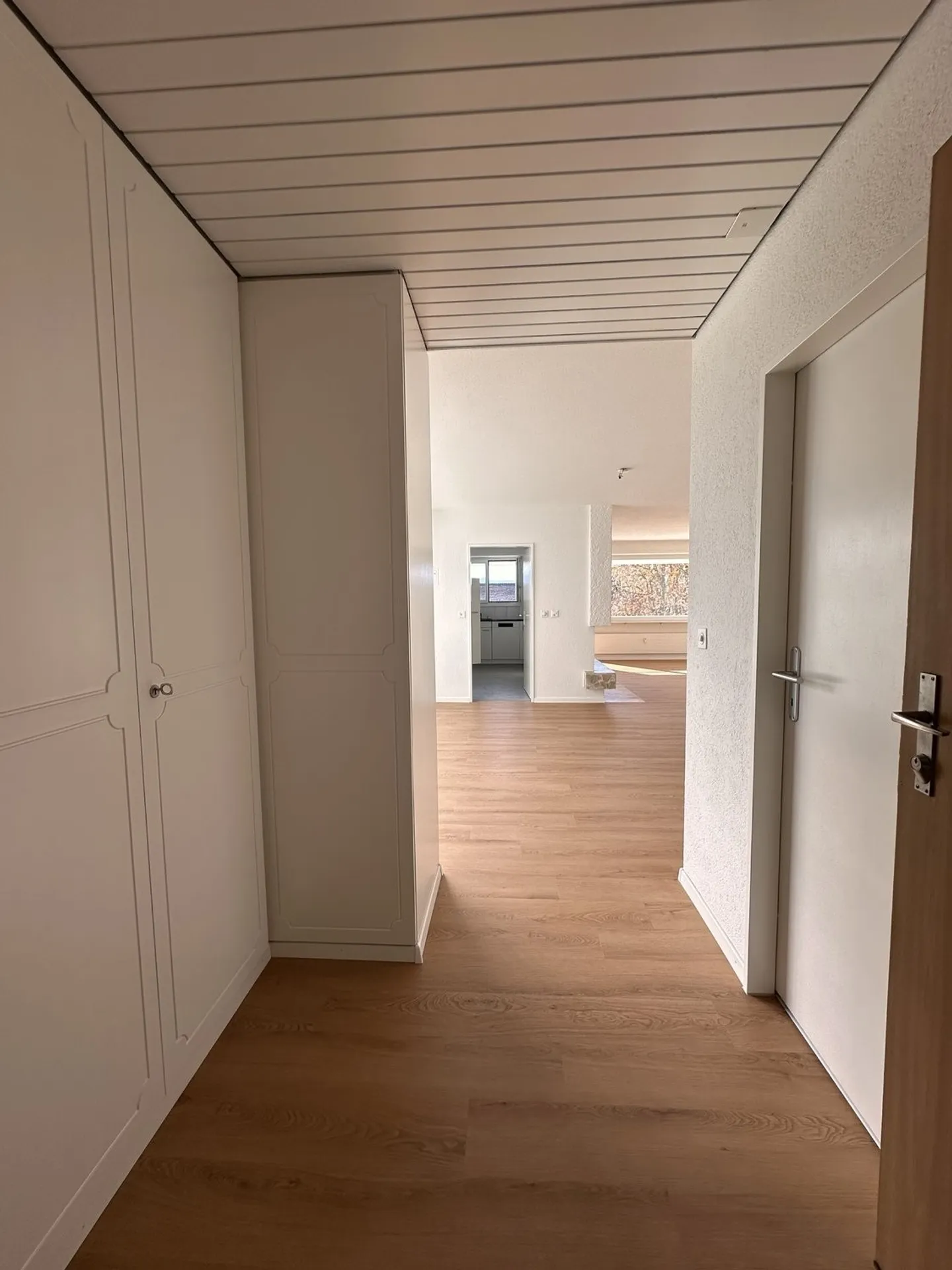 Attractive 4.5-room apartment with balcony in the best location of Ittigen - Photo 6 of 10