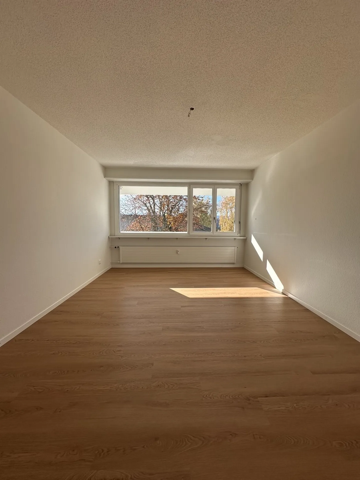 Attractive 4.5-room apartment with balcony in the best location of Ittigen - Photo 8 of 10