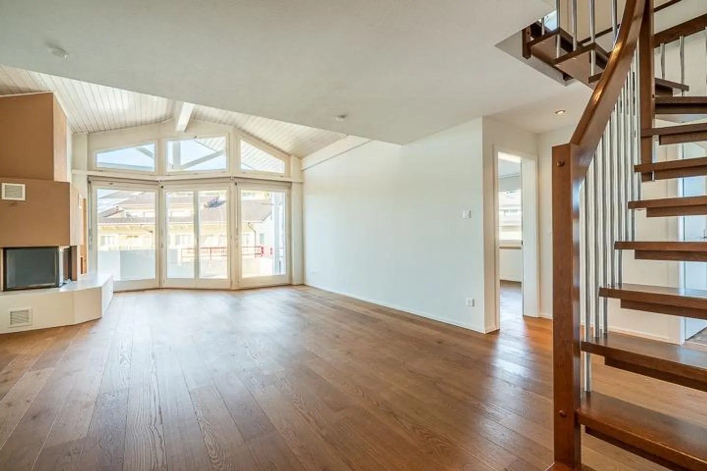 Appartement duplex de 4.5 pièces - Photo 4 sur 12