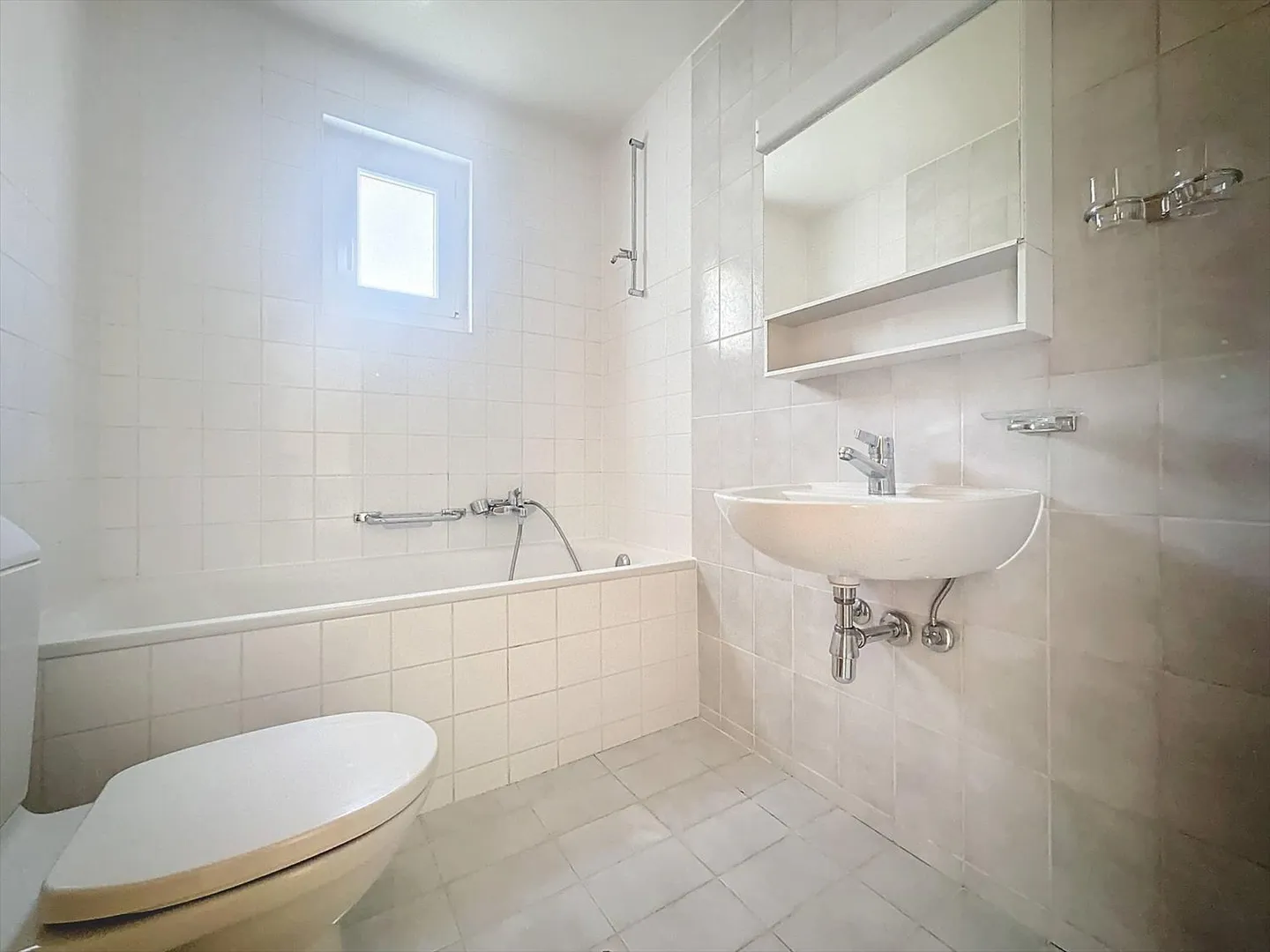 Appartamento di 3,5 stanze con terrazza e giardino! - Foto 9 di 13