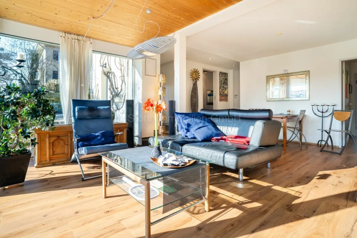 Charming three-family house with garden in Winterthur-Veltheim - Photo 3 of 29