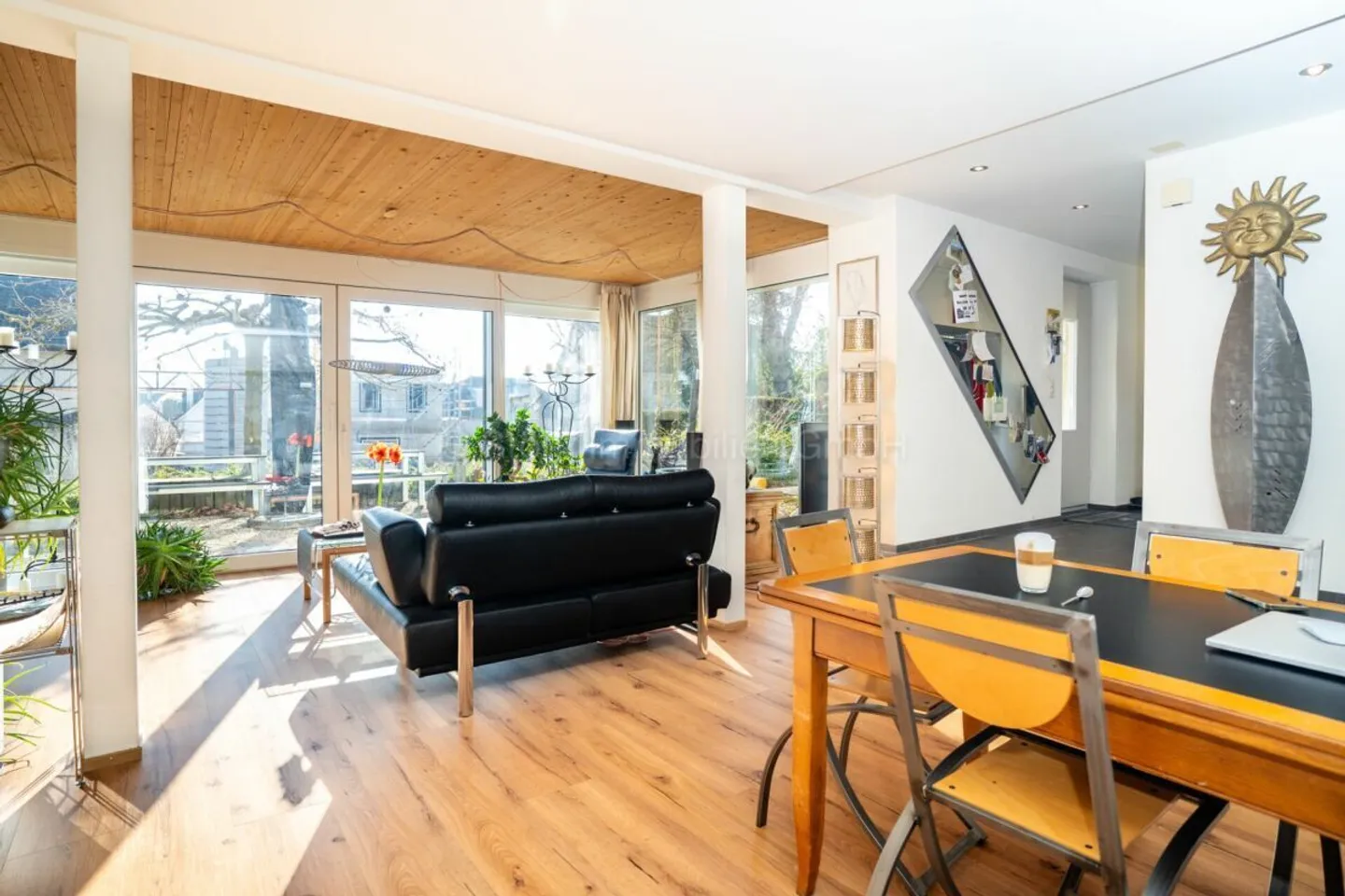 Charming three-family house with garden in Winterthur-Veltheim - Photo 6 of 29