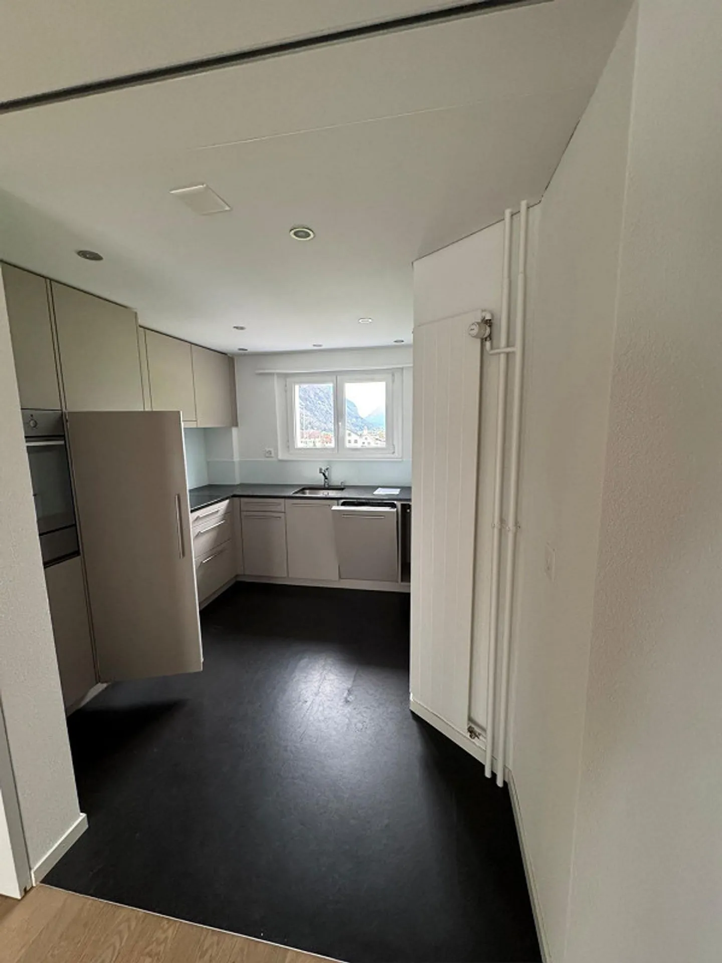 Beautiful 4-room apartment for rent in Riedern - Photo 1 of 12