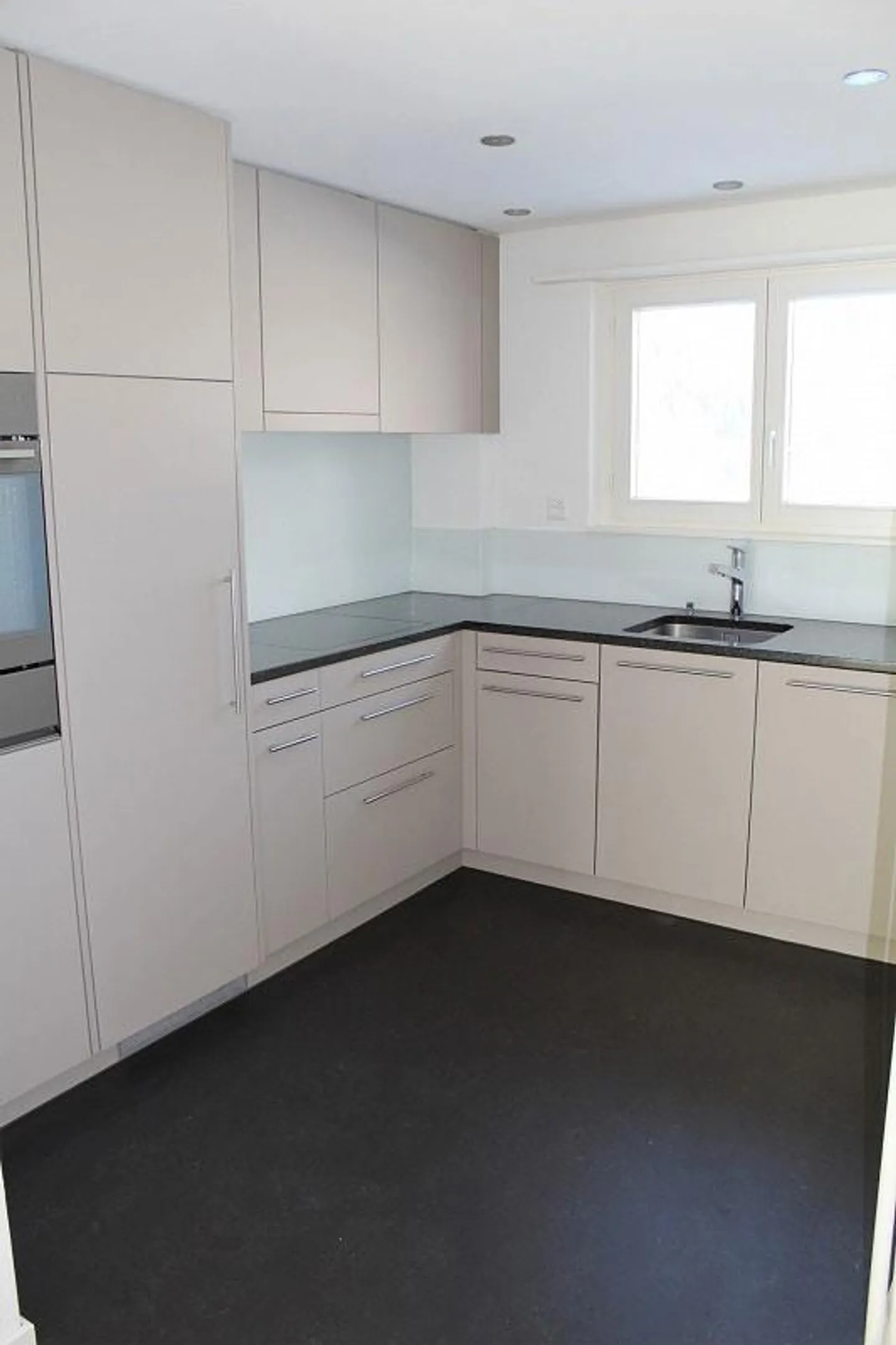 Beautiful 4-room apartment for rent in Riedern - Photo 2 of 12