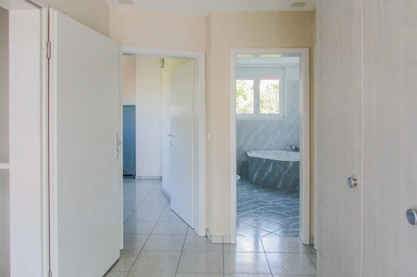 Geräumige Maisonettewohnung - Foto 2 von 13
