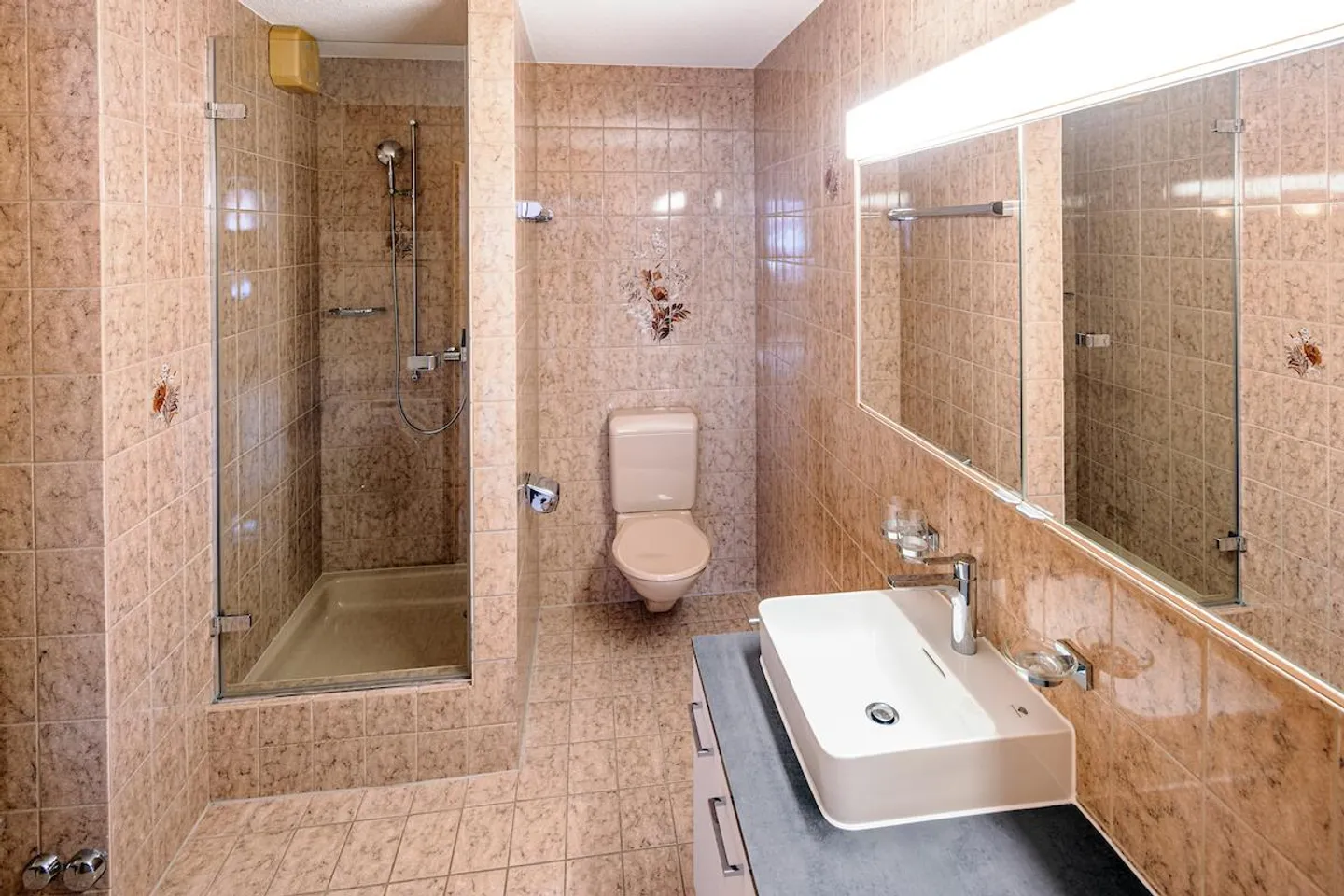 Appartement en penthouse de 5,5 pièces - Photo 5 sur 9