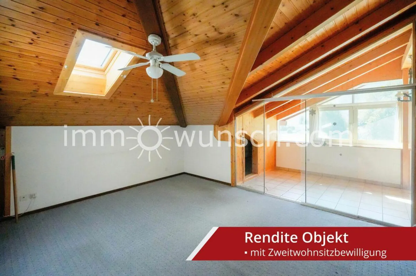 The Opportunity - Charming 2 ½ Room (3 ½ Rooms) Penthouse Apartment with 2nd Residence Permit - Photo 9 of 25