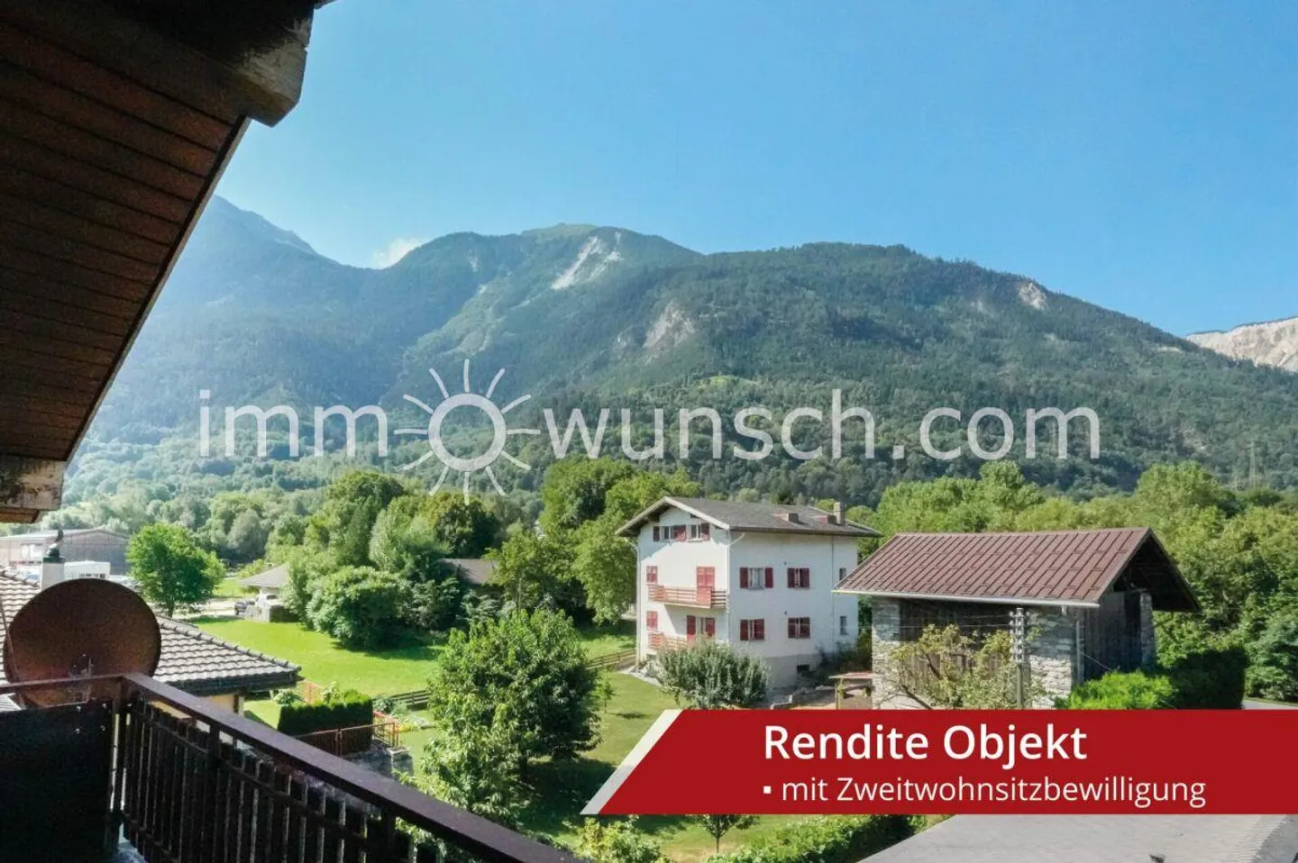 The Opportunity - Charming 2 ½ Room (3 ½ Rooms) Penthouse Apartment with 2nd Residence Permit - Photo 7 of 25