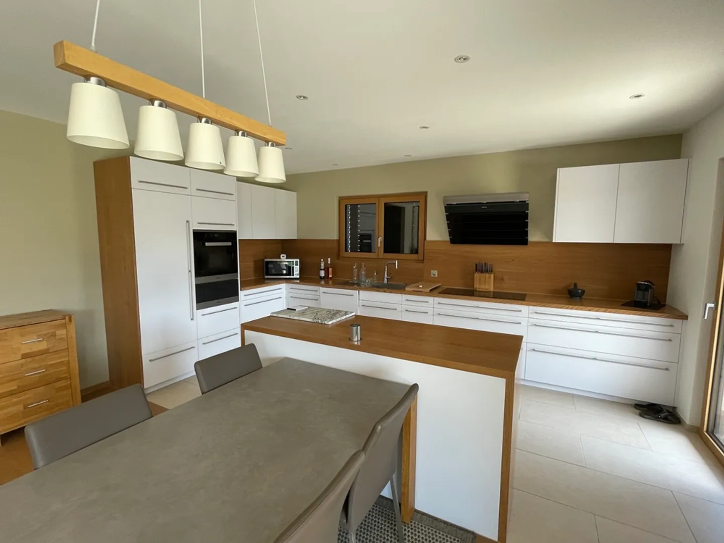 5.5 Room House - Photo 5 of 13