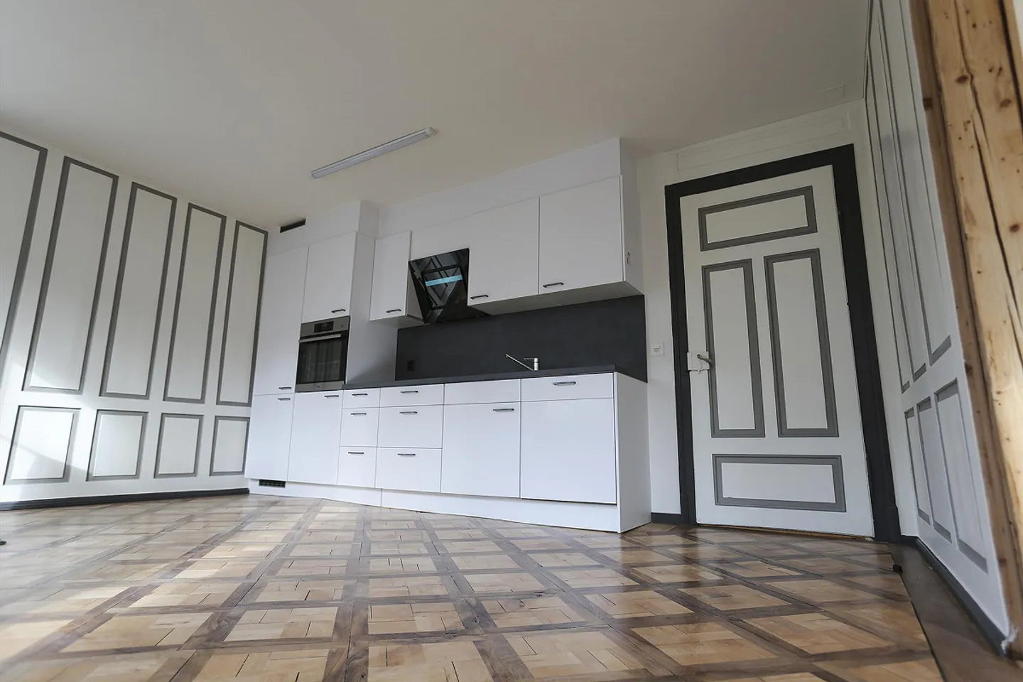 Appartamento in stile Liberty di 5,0 stanze - Foto 2 di 6