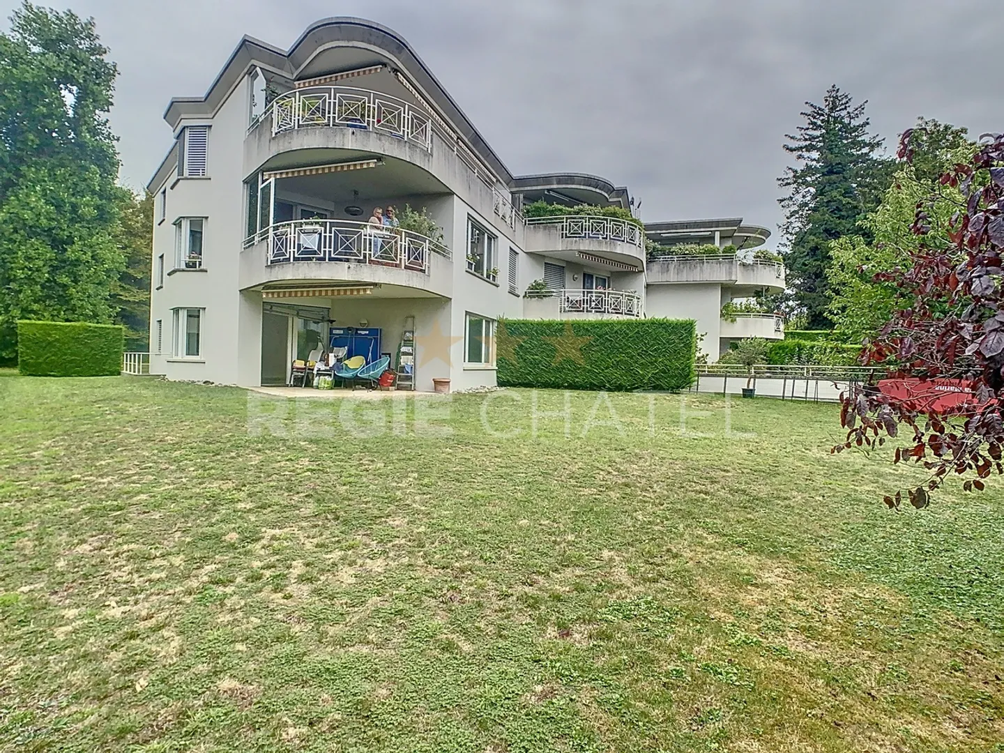 Appartement Charmant à Lutry - Photo 2 sur 8