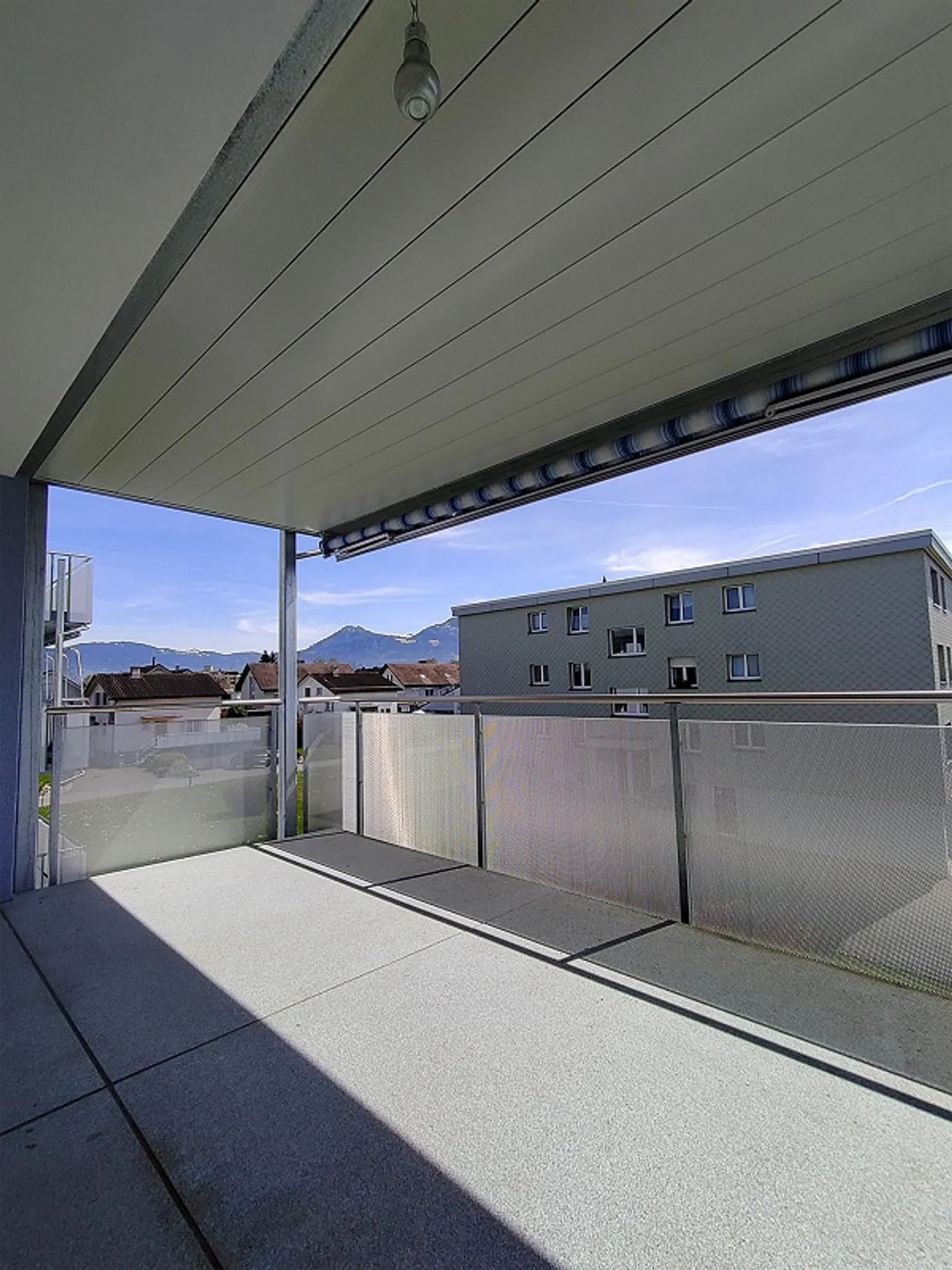 Your apartment: sunny, child-friendly location, large balcony - Photo 6 of 12