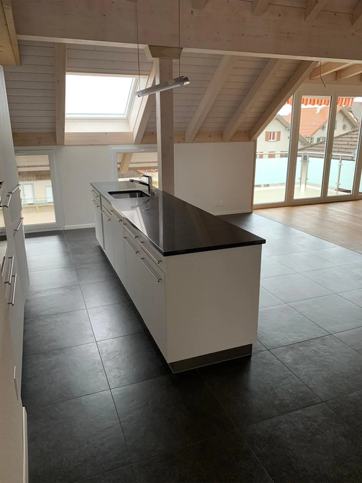 Vivere con vista - Appartamento attico di 4,5 locali con galleria - Foto 4 di 13