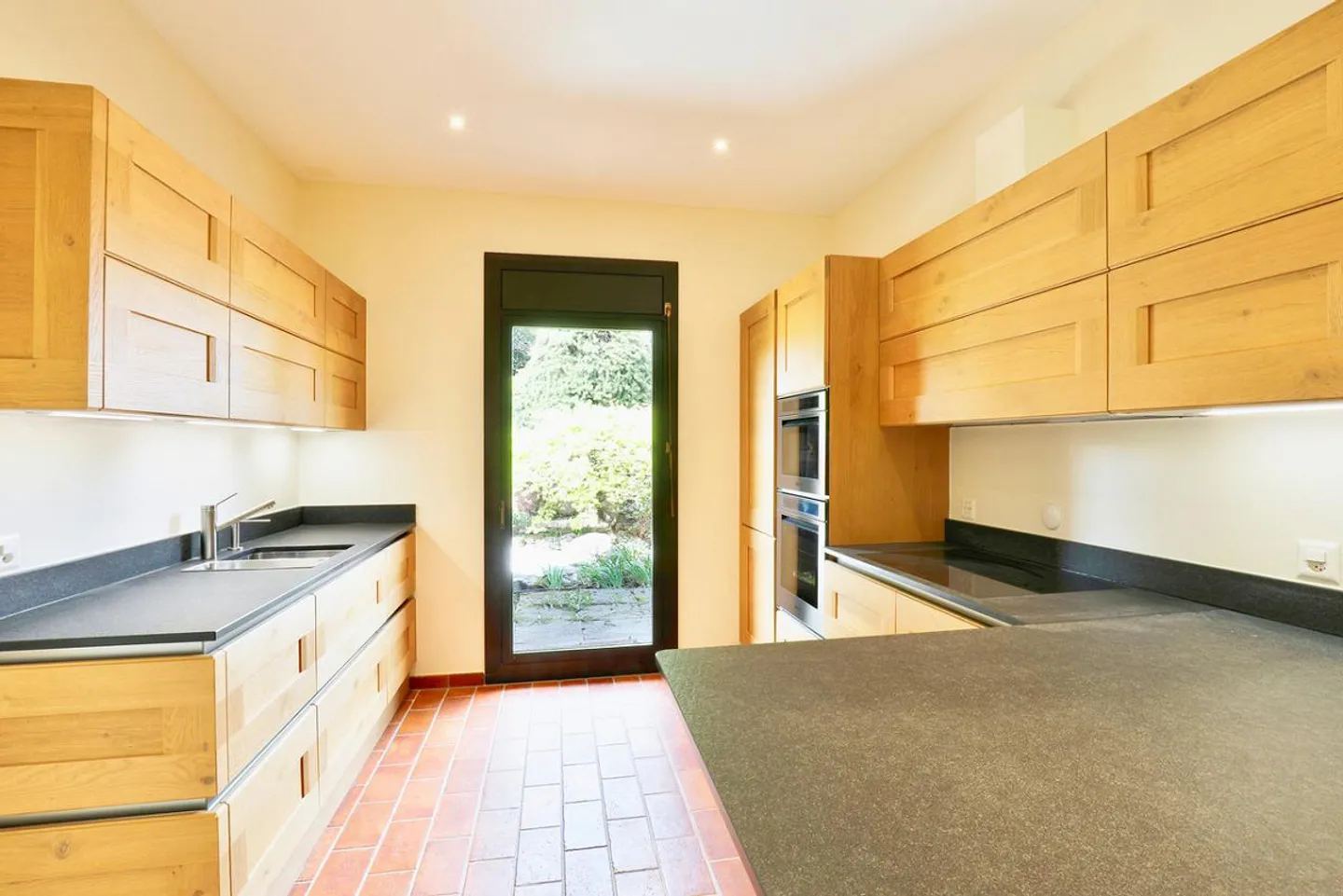 Maison de Ville Élégante dans une Résidence de Prestige à Lugano - Photo 9 sur 27