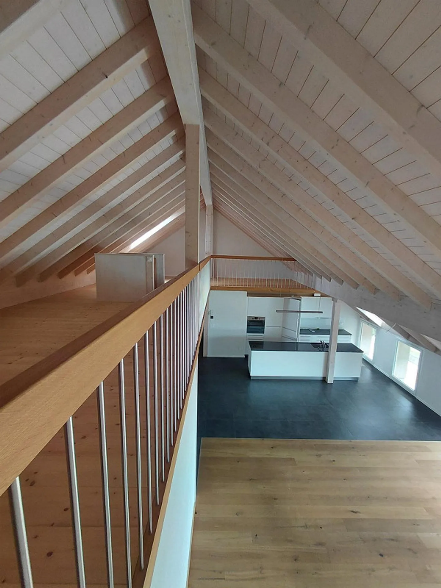 Vivere con vista - Appartamento attico di 4,5 locali con galleria - Foto 7 di 13