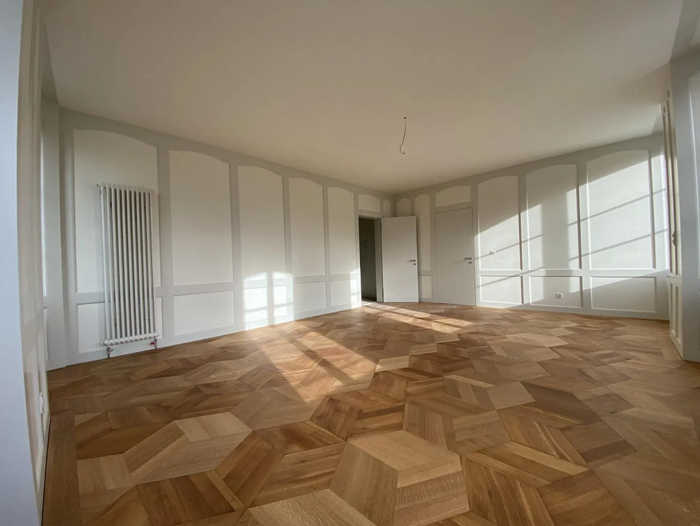 Prima locazione dopo ristrutturazione: appartamento di 2,5 stanze nel centro di Thun - Foto 4 di 11