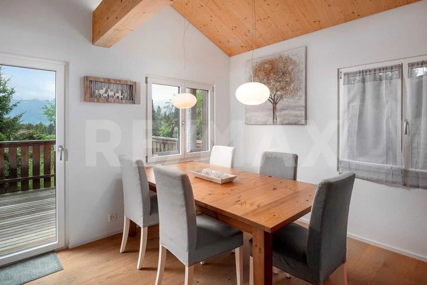 Attractive Chalet in Amden-Arvenbüel – A Home in the Mountains ... - Photo 6 of 13