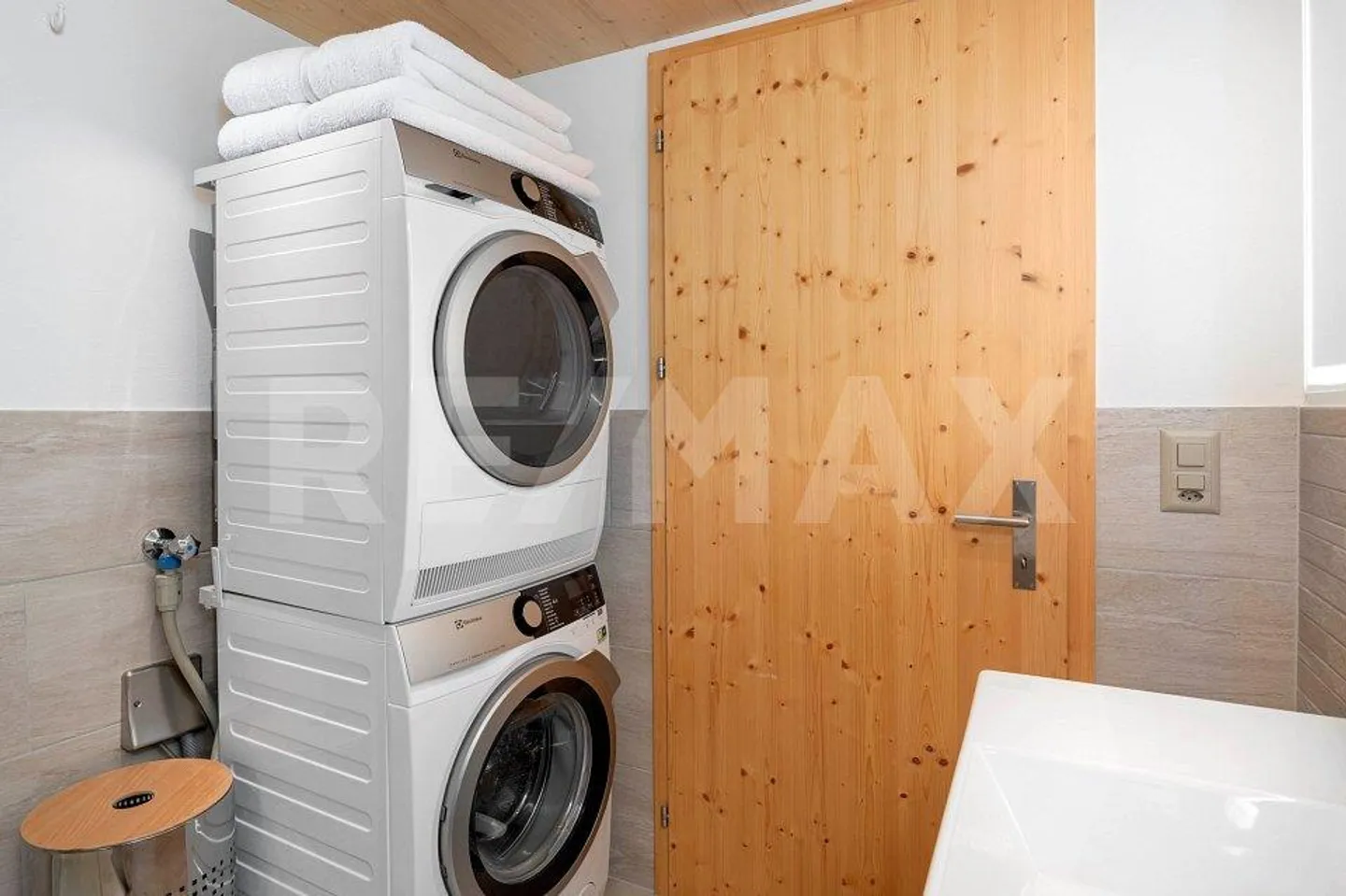 Attractive Chalet in Amden-Arvenbüel – A Home in the Mountains ... - Photo 10 of 13