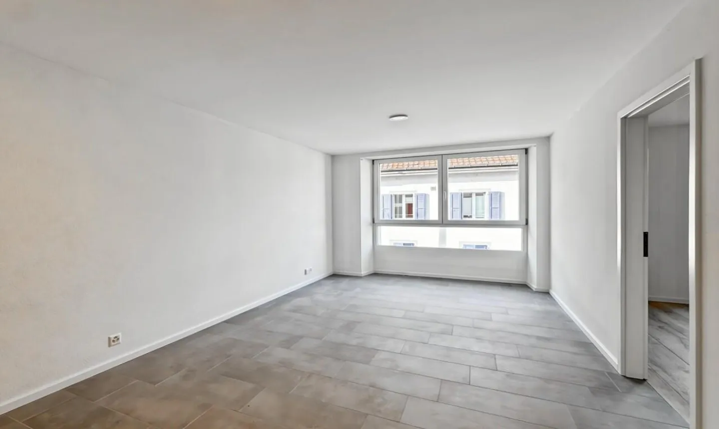 Mixed-Use Investment Building - Photo 9 of 11