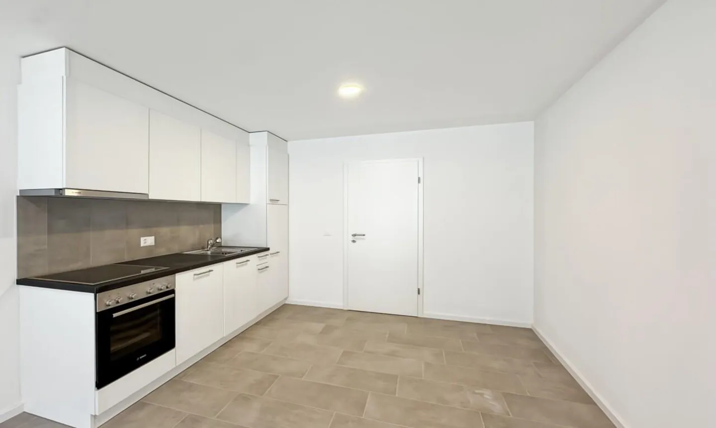 Mixed-Use Investment Building - Photo 3 of 11